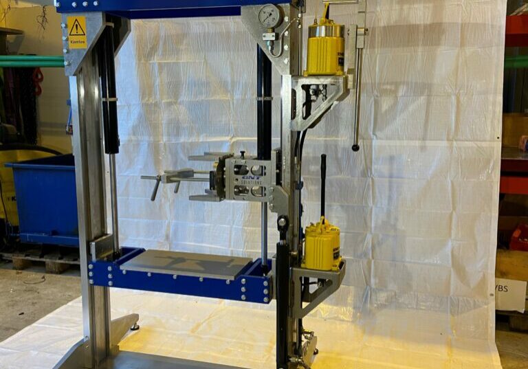 Hydraulic Mounting Press